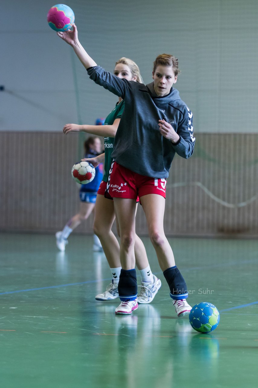 Bild 110 - Frauen SG Wift - HSG Kremperheide/Muensterdorf : Ergebnis: 24:25